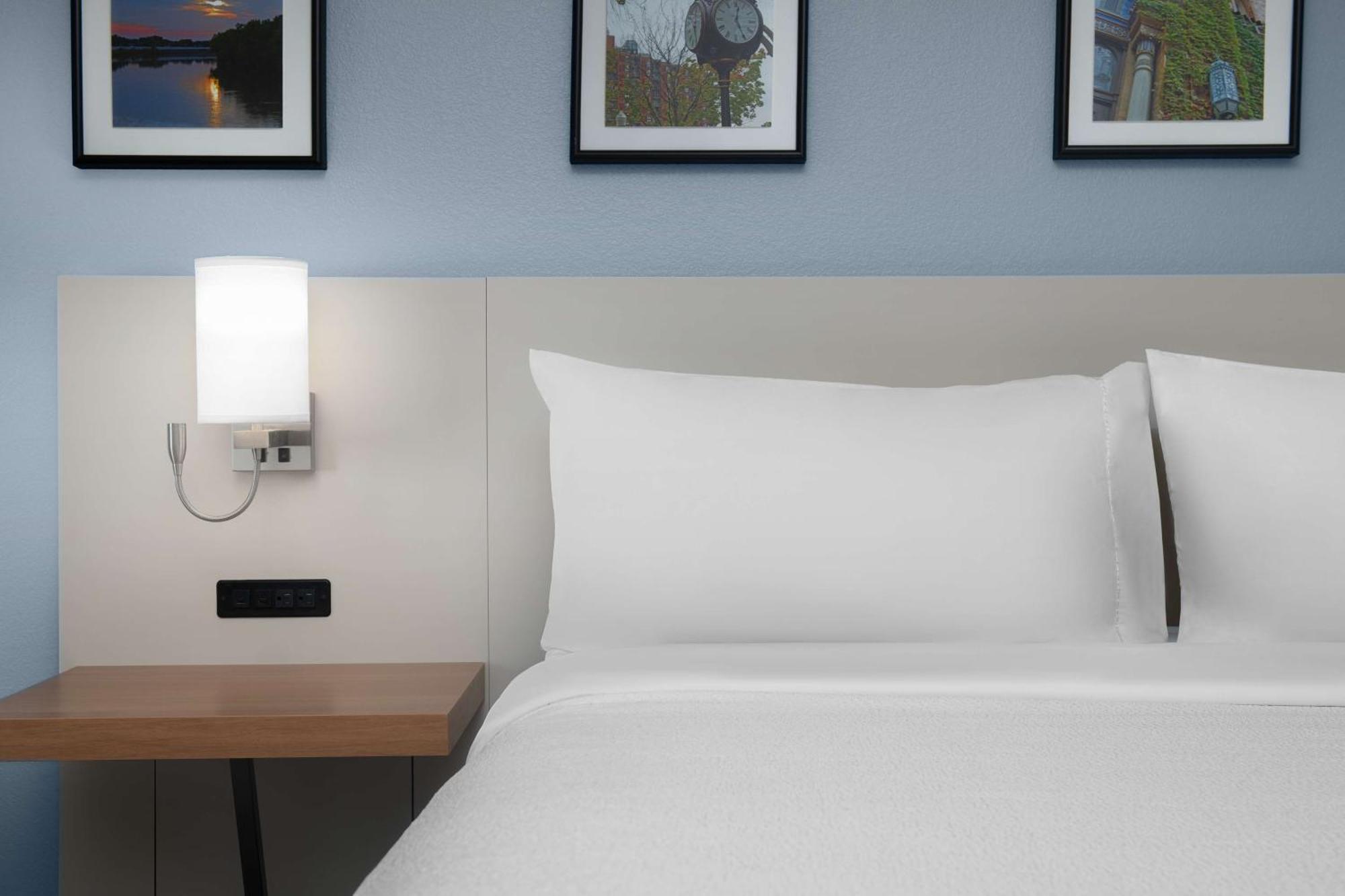 Hilton Garden Inn Уилкс Бар Екстериор снимка