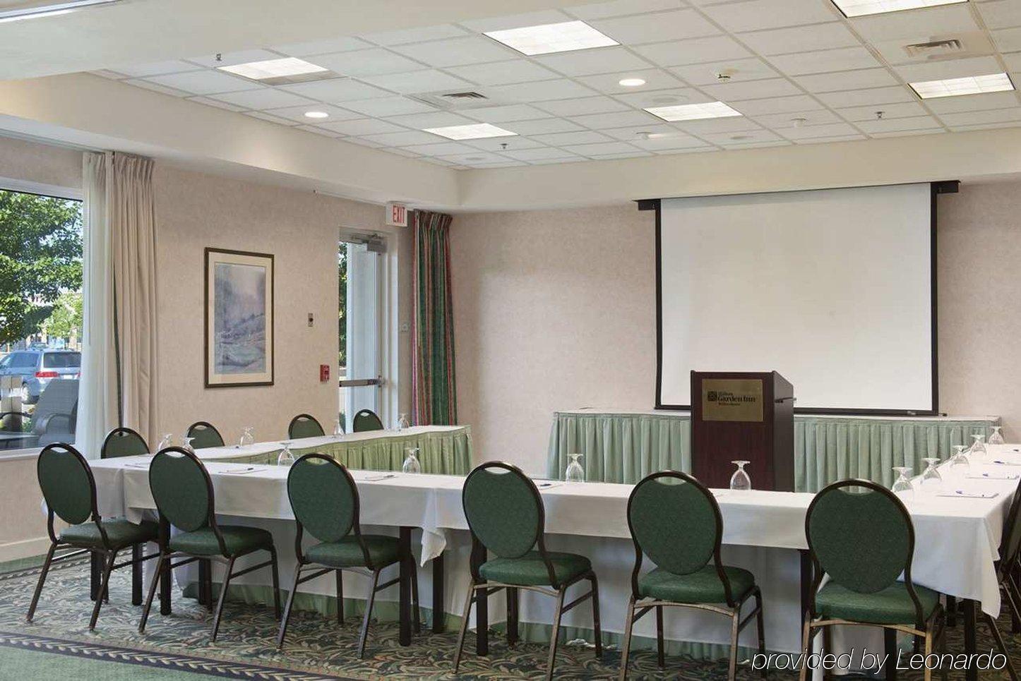Hilton Garden Inn Уилкс Бар Съоръжения снимка