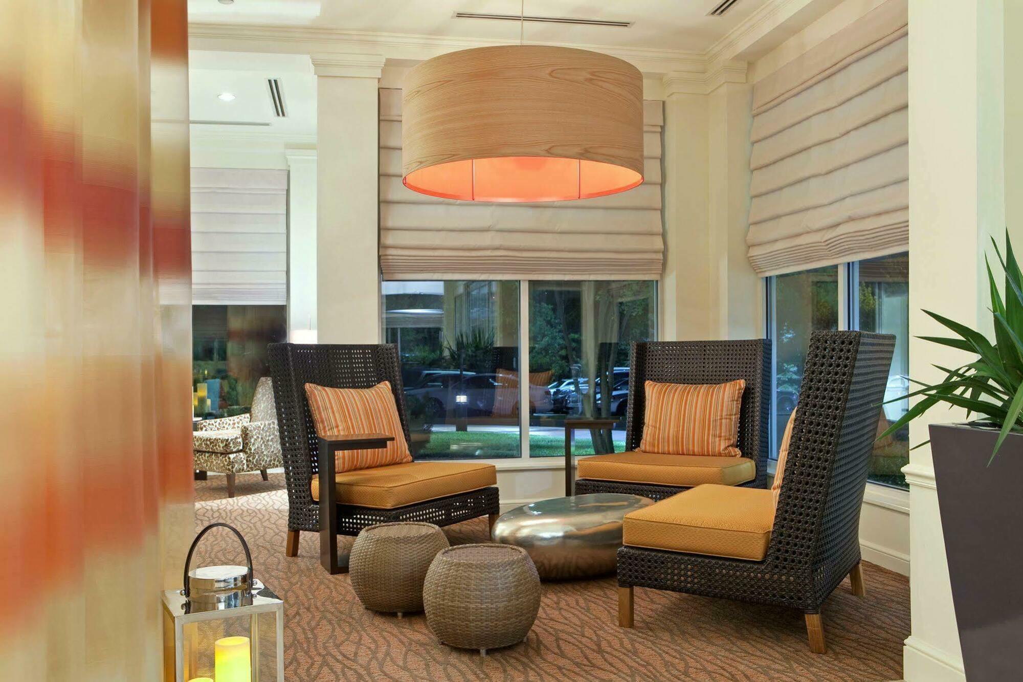 Hilton Garden Inn Уилкс Бар Екстериор снимка